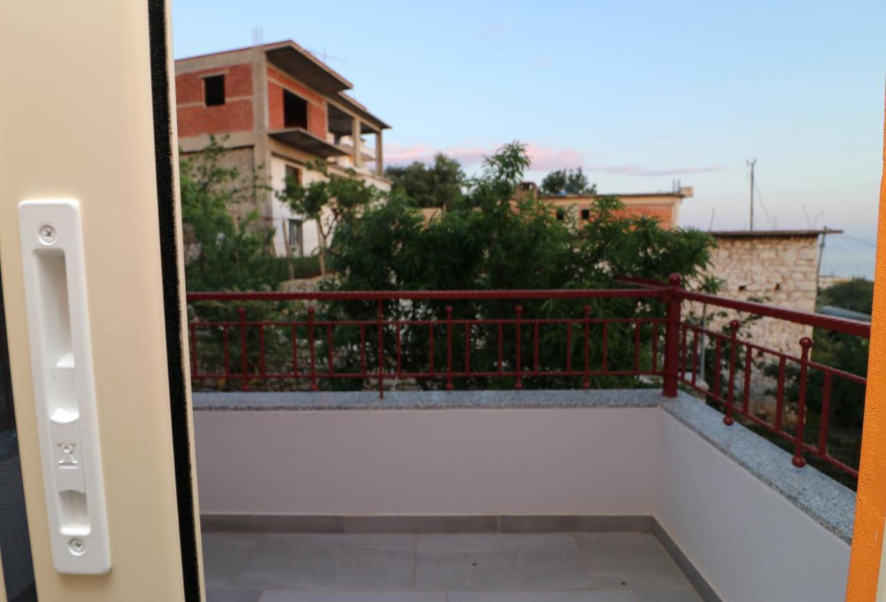 Ildora Qimon Apartment Himare Exterior photo