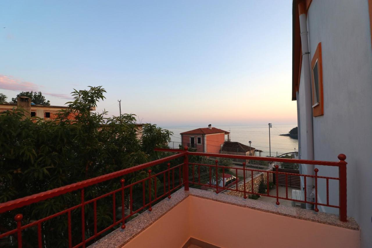 Ildora Qimon Apartment Himare Exterior photo